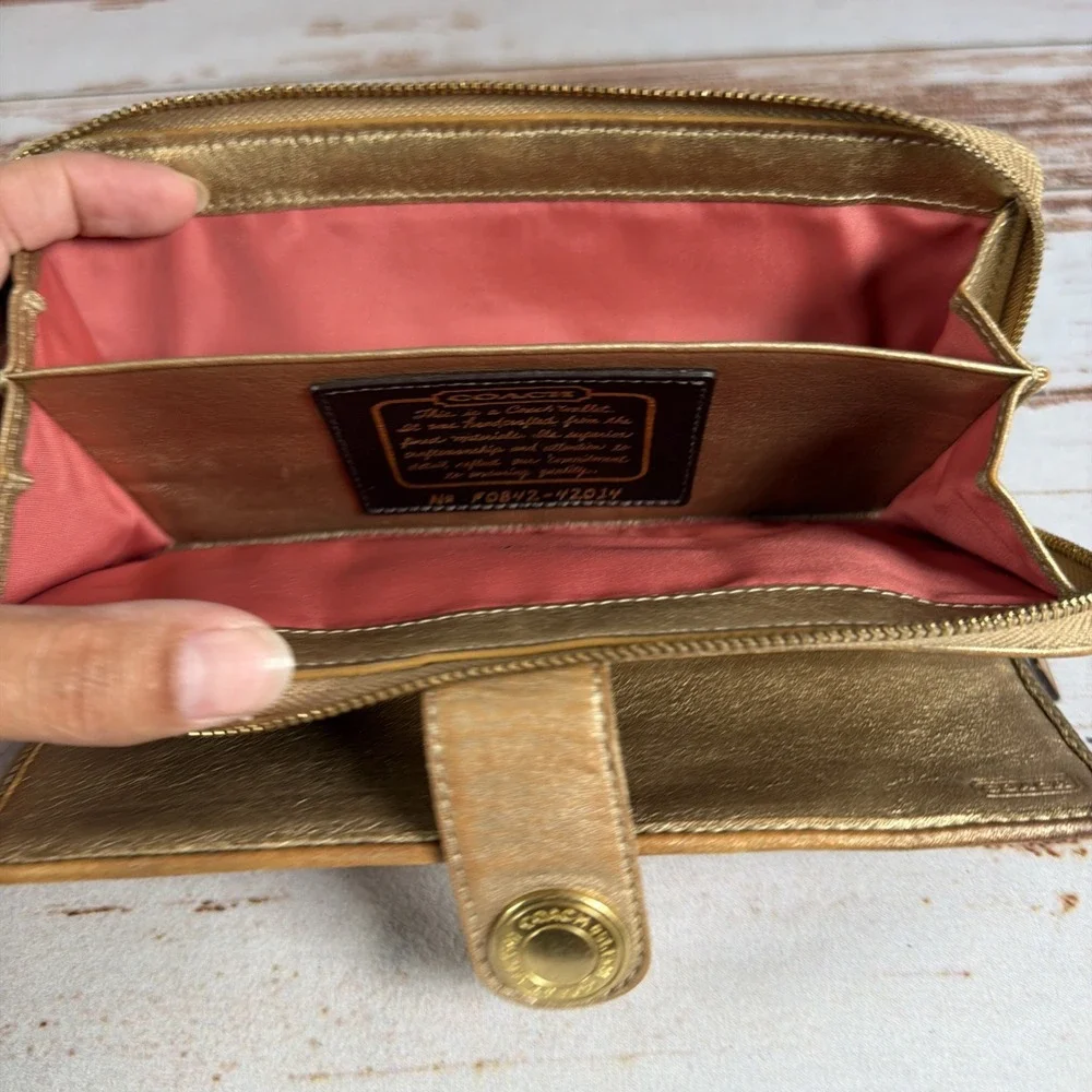 Coach Gold Signature Canvas Wallet Women's Bifold Leather Trim Used